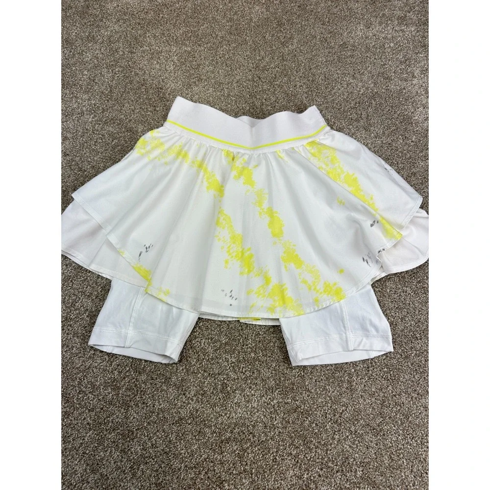 Lululemon Court Rival High-Rise Skirt Extended Liner Lemon Multi/White Size‎ 2